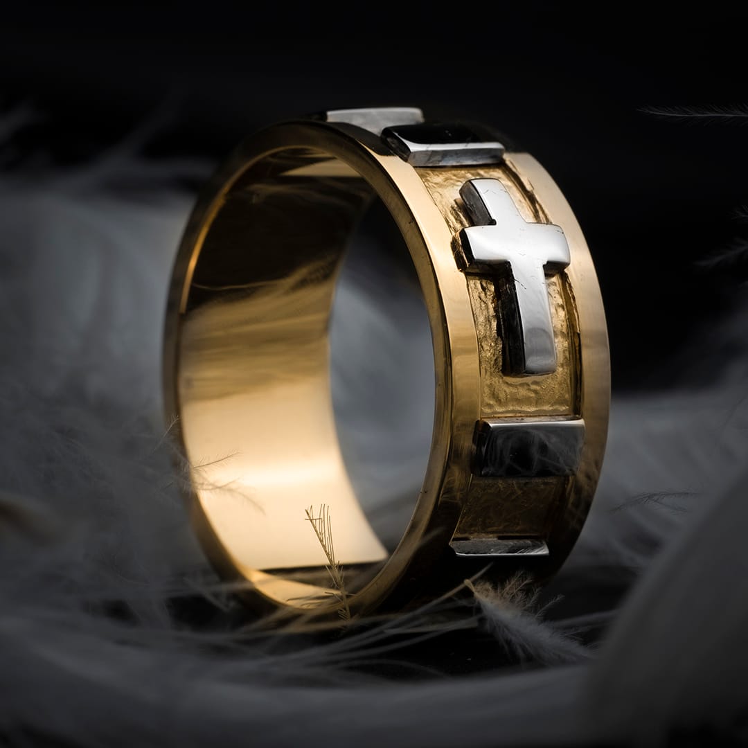 Masywny różaniec z białego i żółtego złota